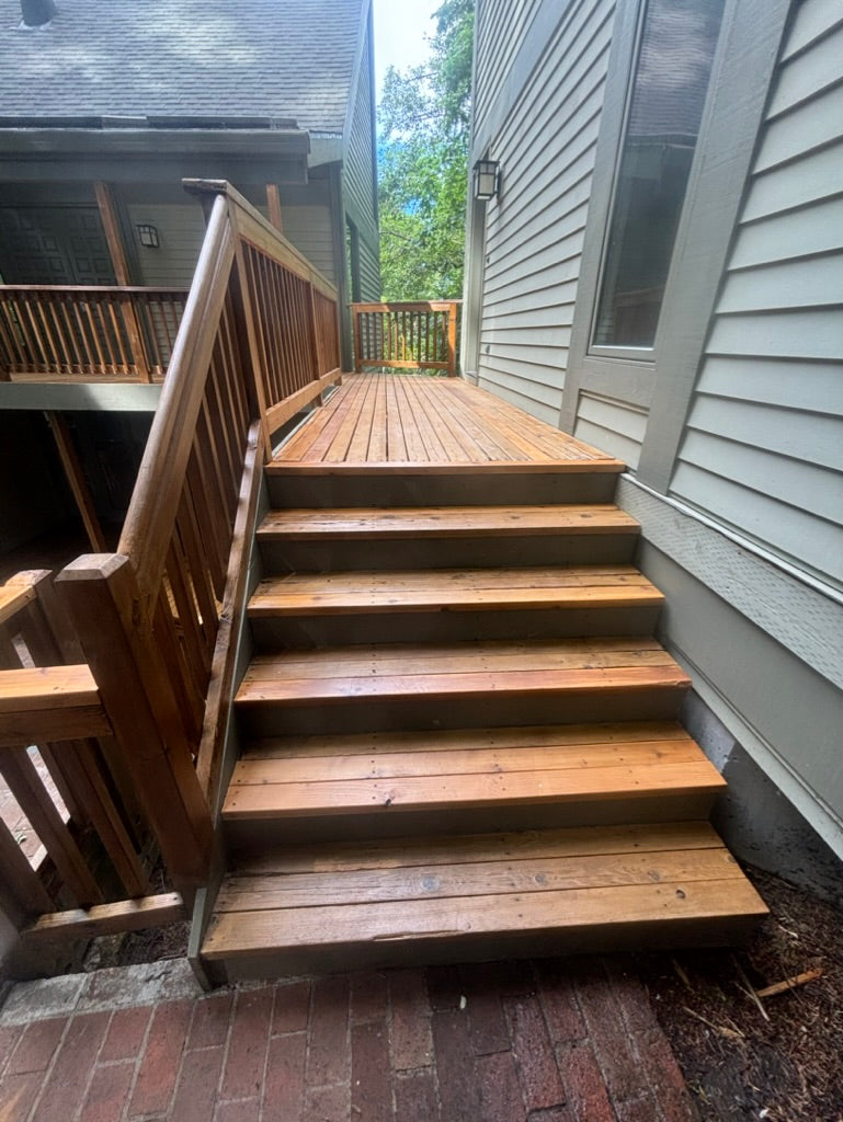 Deck Cleaning/Staining